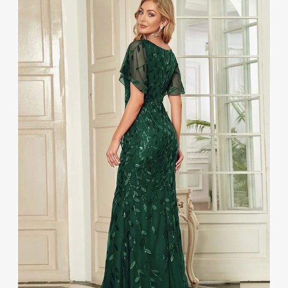 Long dark green dress - Picture 3 of 5